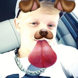 Meet your Posher, Collin